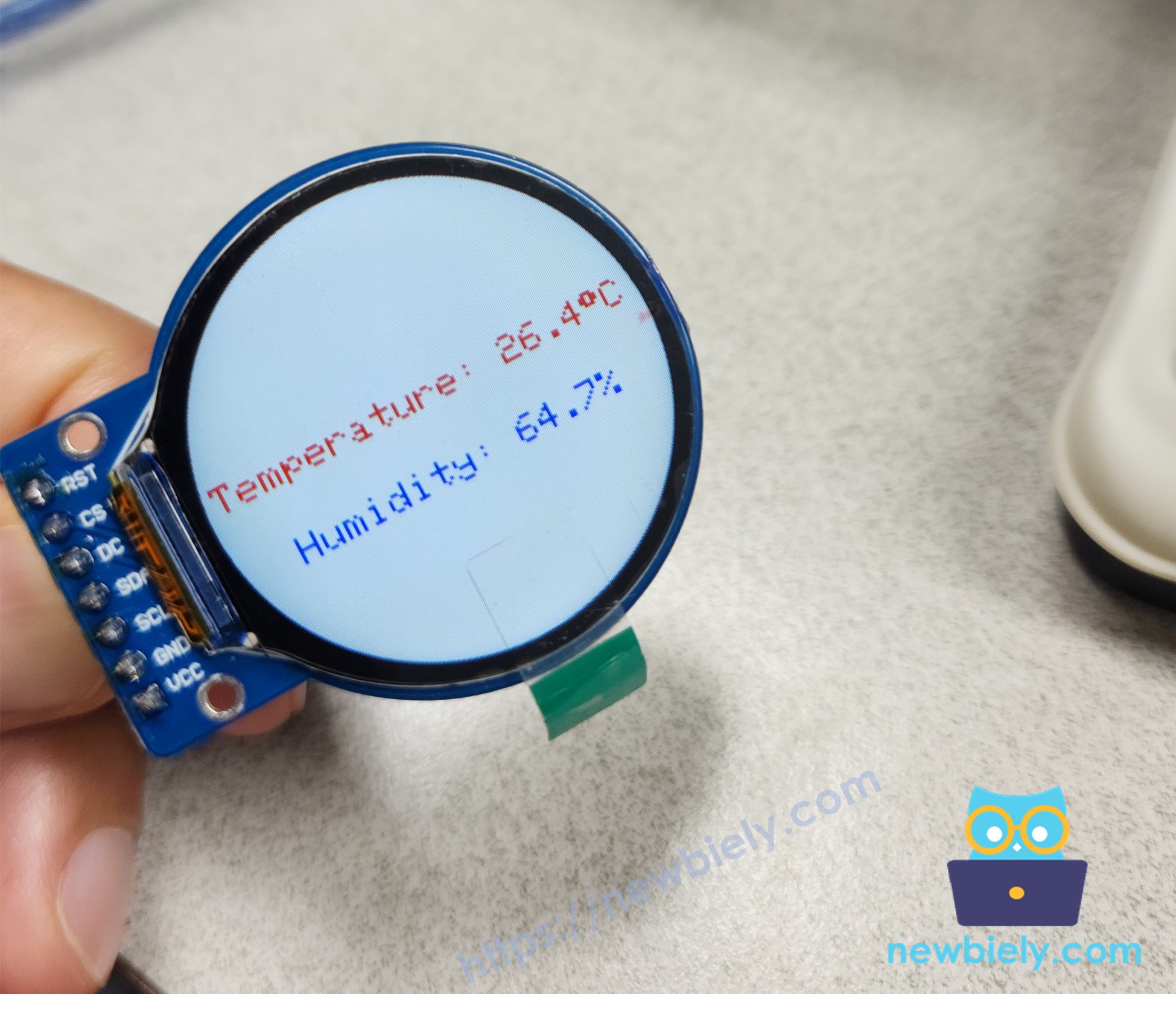 Arduino UNO R4 Round Circular TFT LCD Display Screen show text and number